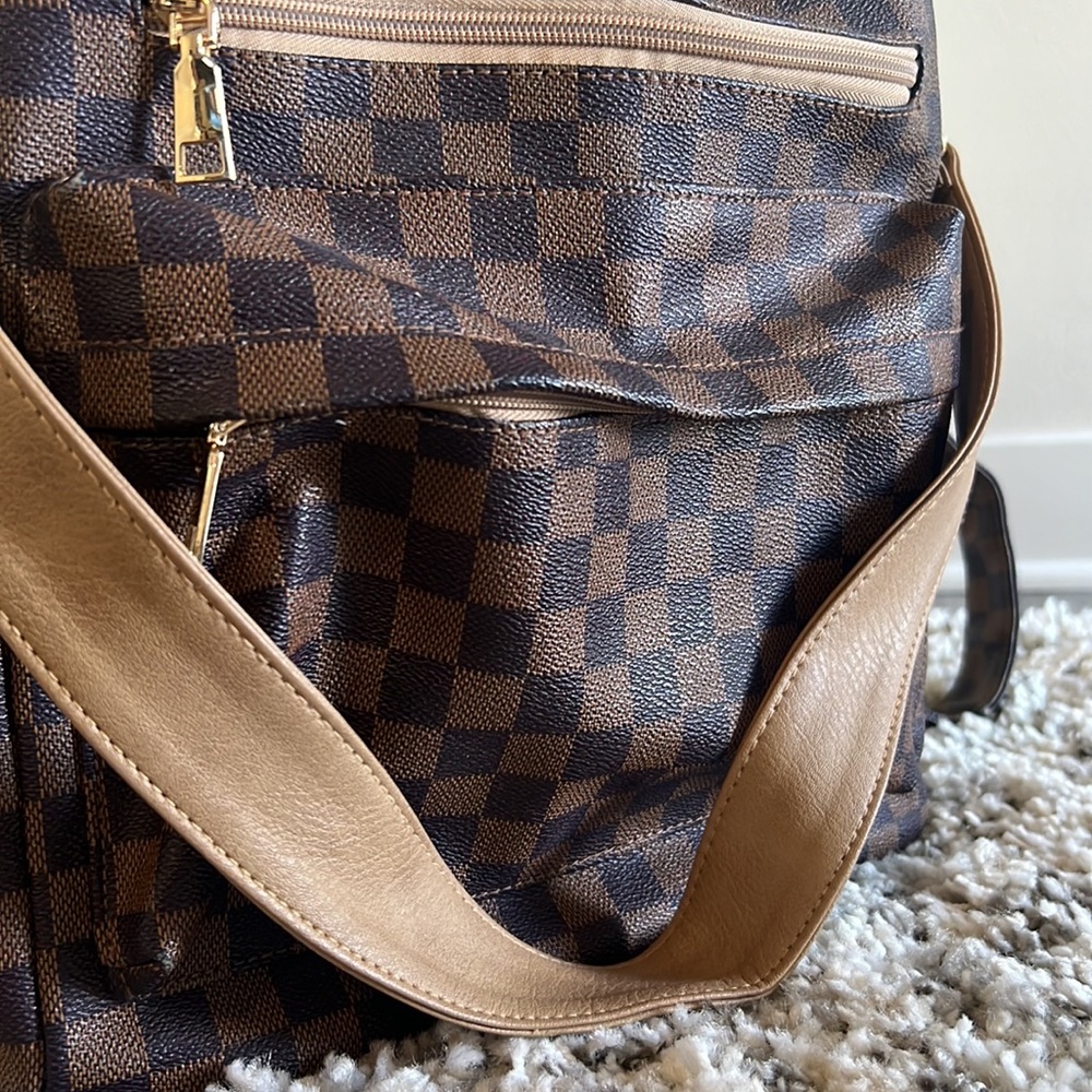 Checkered Backpack - Picture 2 of 4